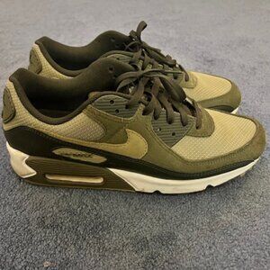 Nike Air Max 90 Ballistic Neutral Olive (pre owned)